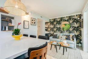 The Palms Coconut Grove 1 bedroom condo includes parking
